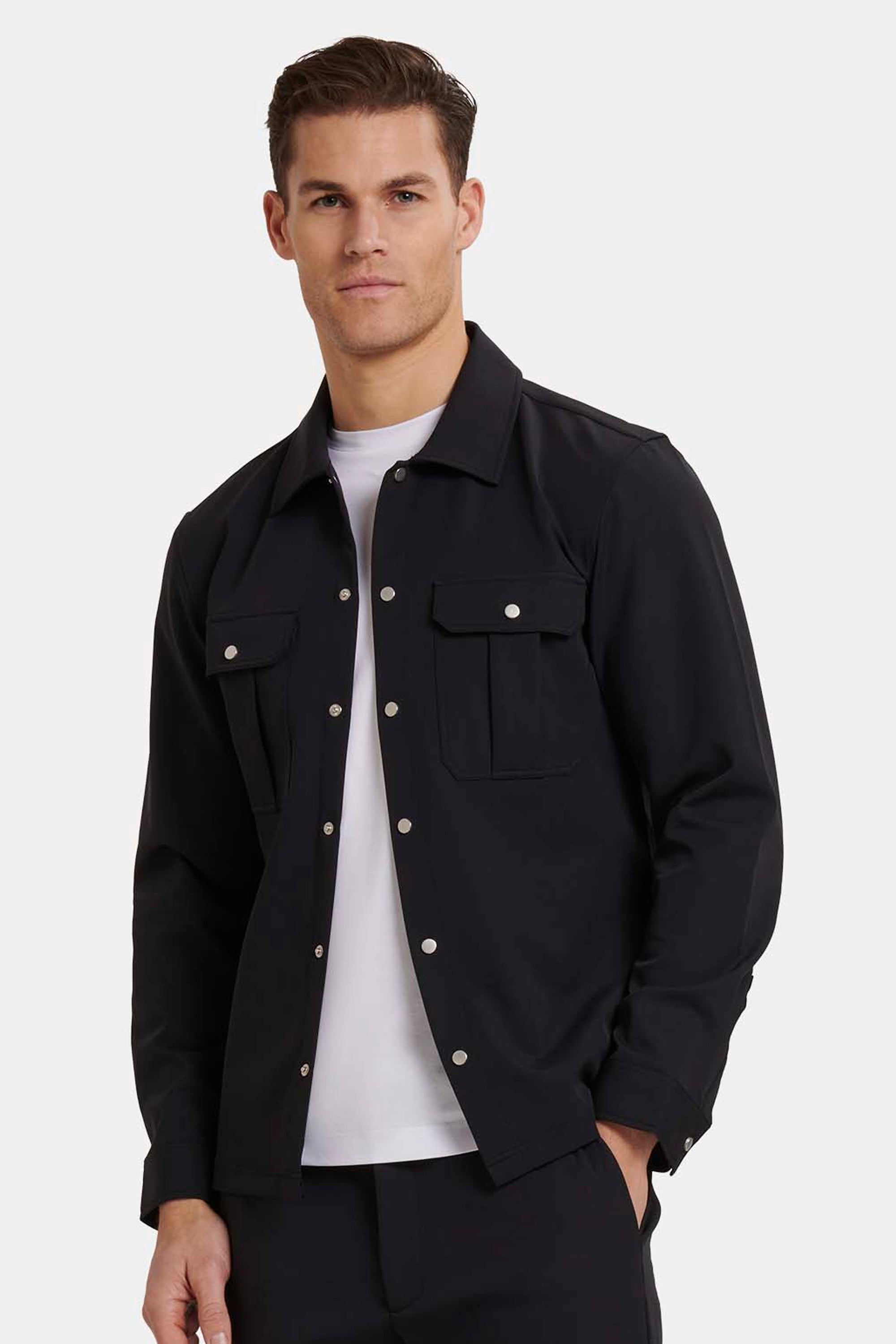 A SOBRECAMISA CARGO TÉCNICA