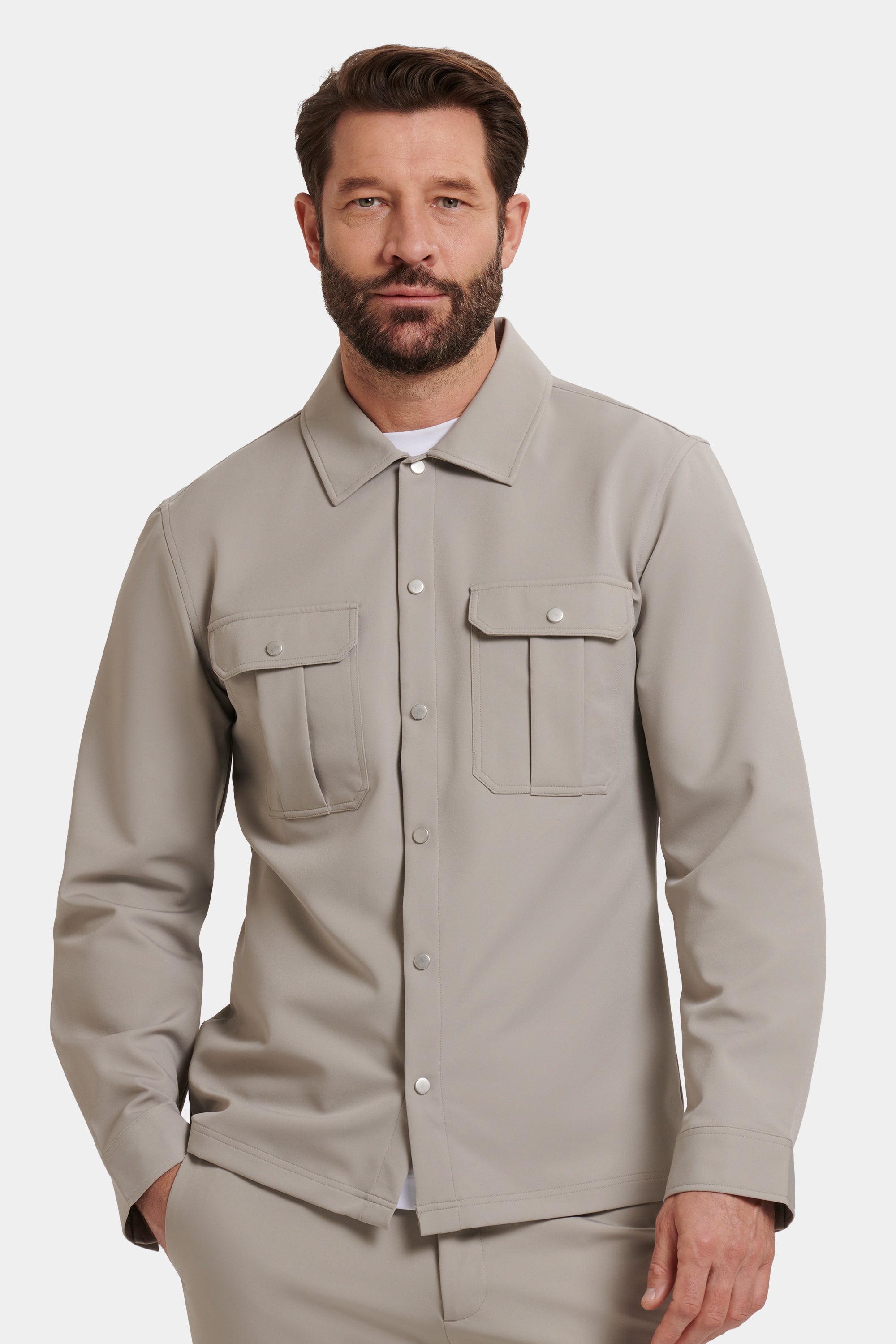 A SOBRECAMISA CARGO TÉCNICA