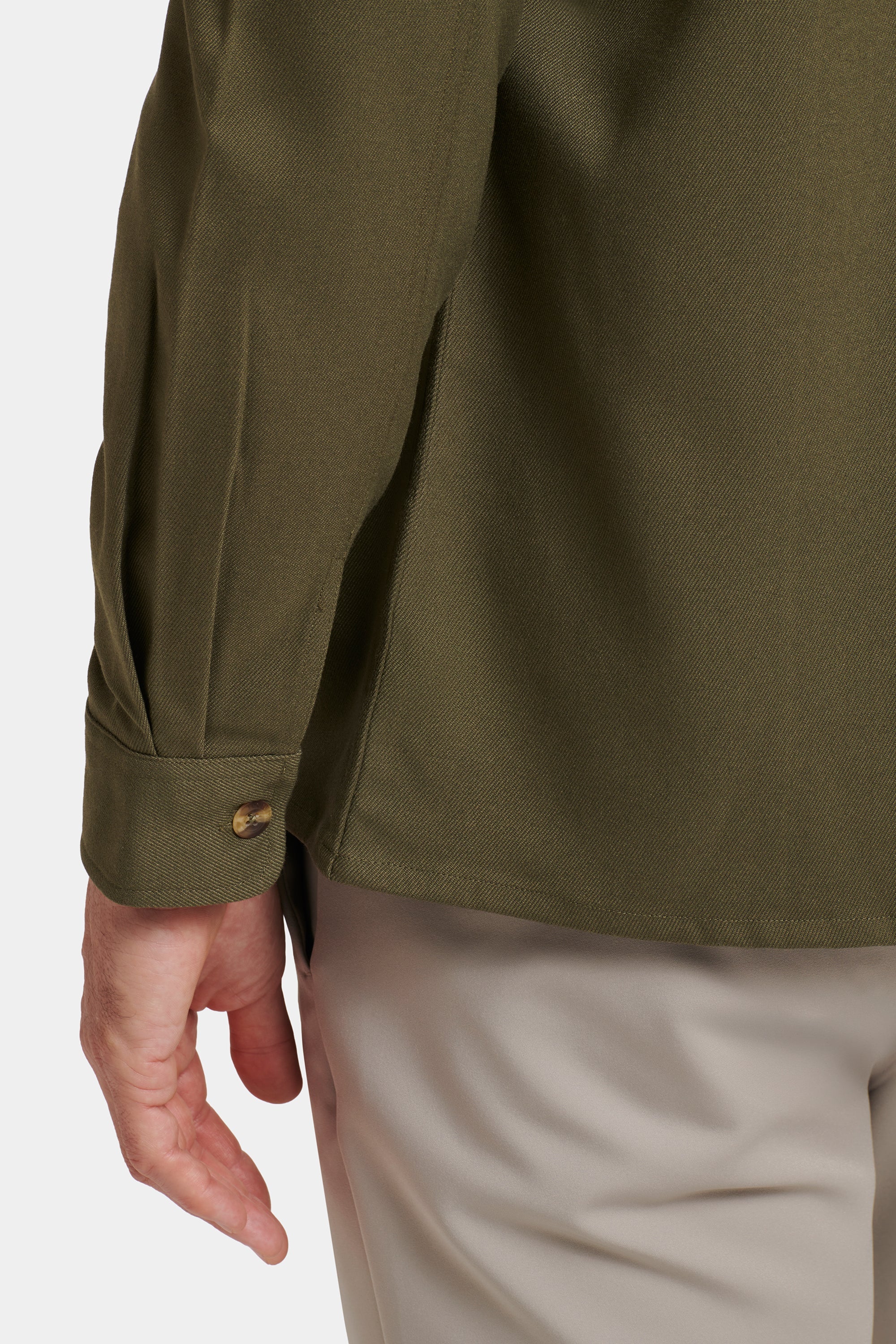 A SOBRECAMISA VITO