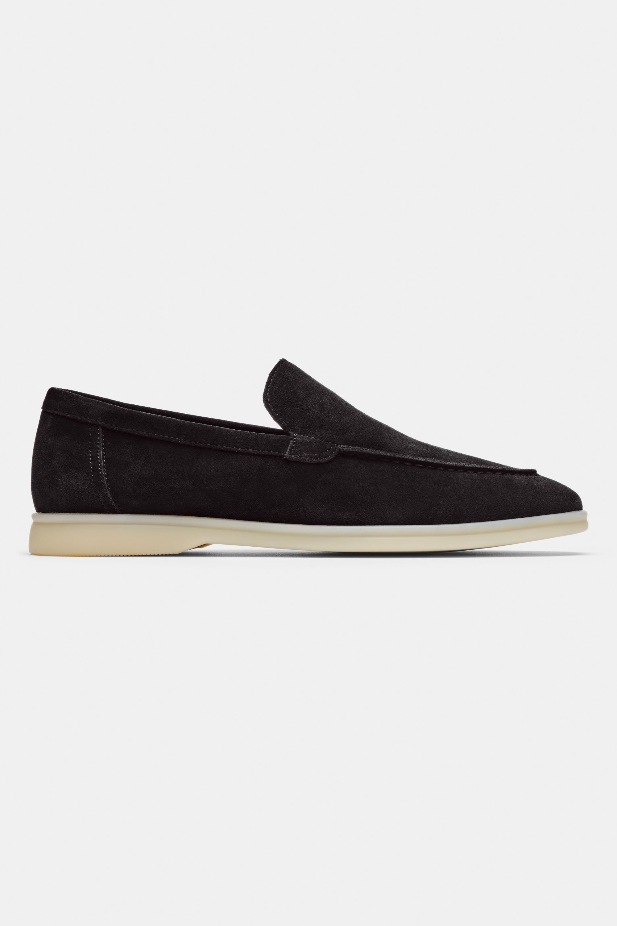 O LOAFER CLÁSSICO EM CAMURÇA