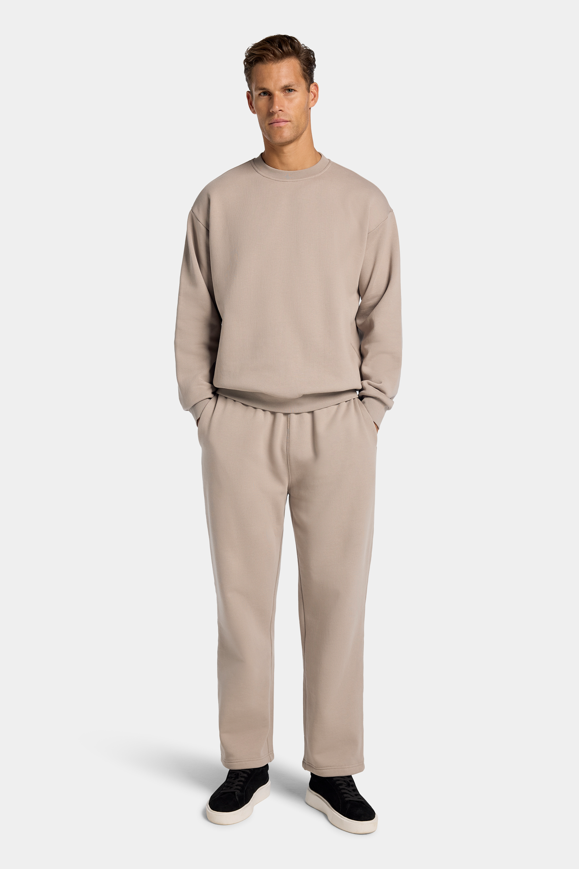 A CAMISOLA OVERSIZED DE GOLA REDONDA MILAN