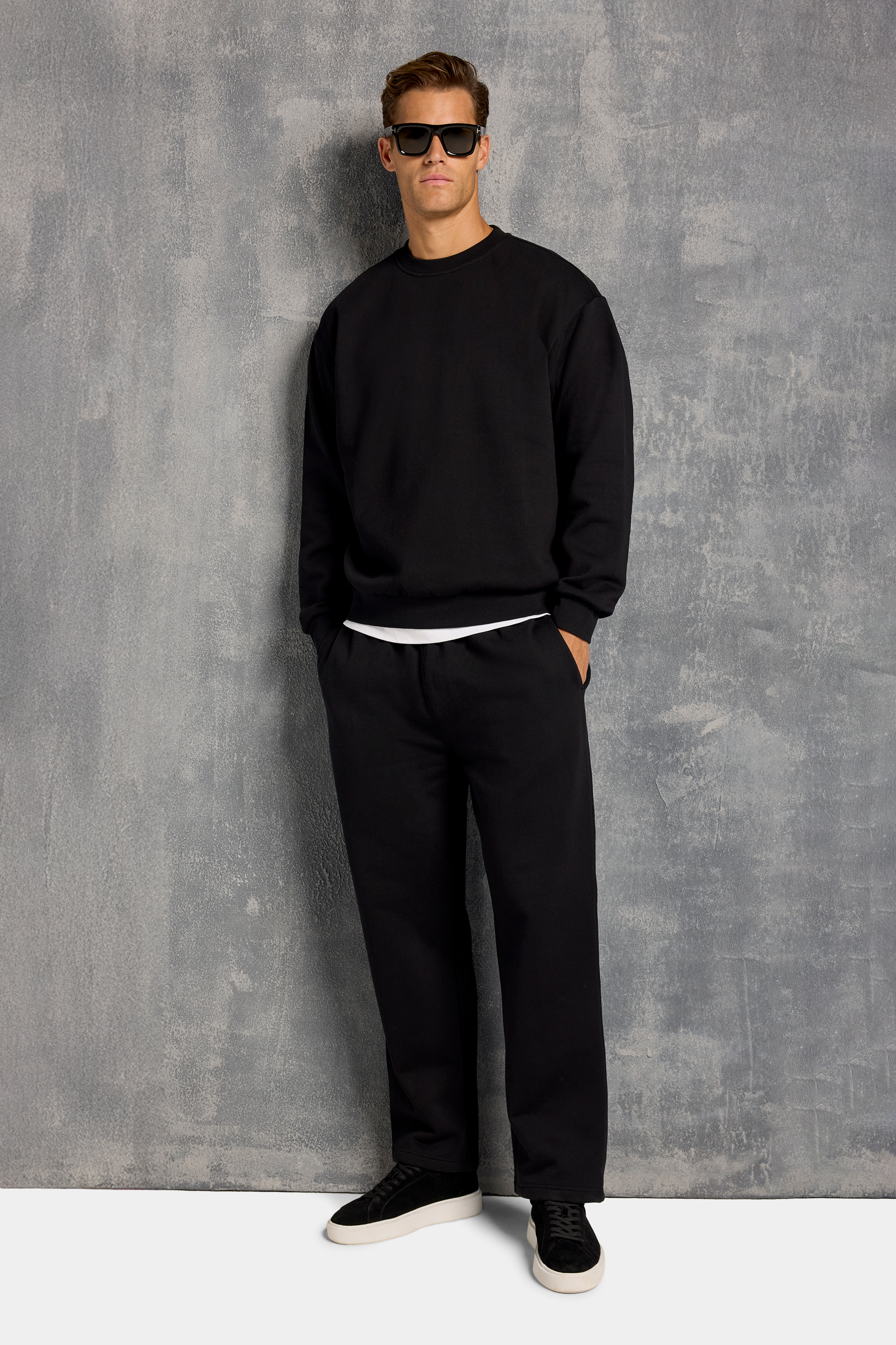 A CAMISOLA OVERSIZED DE GOLA REDONDA MILAN