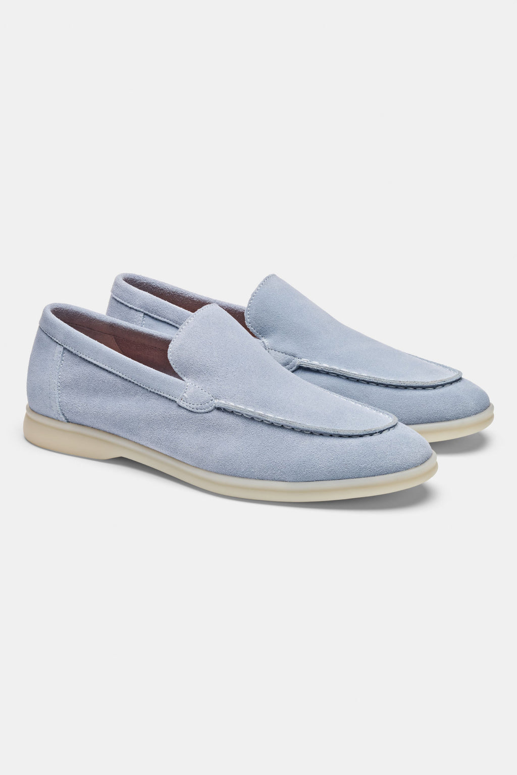O LOAFER CLÁSSICO EM CAMURÇA