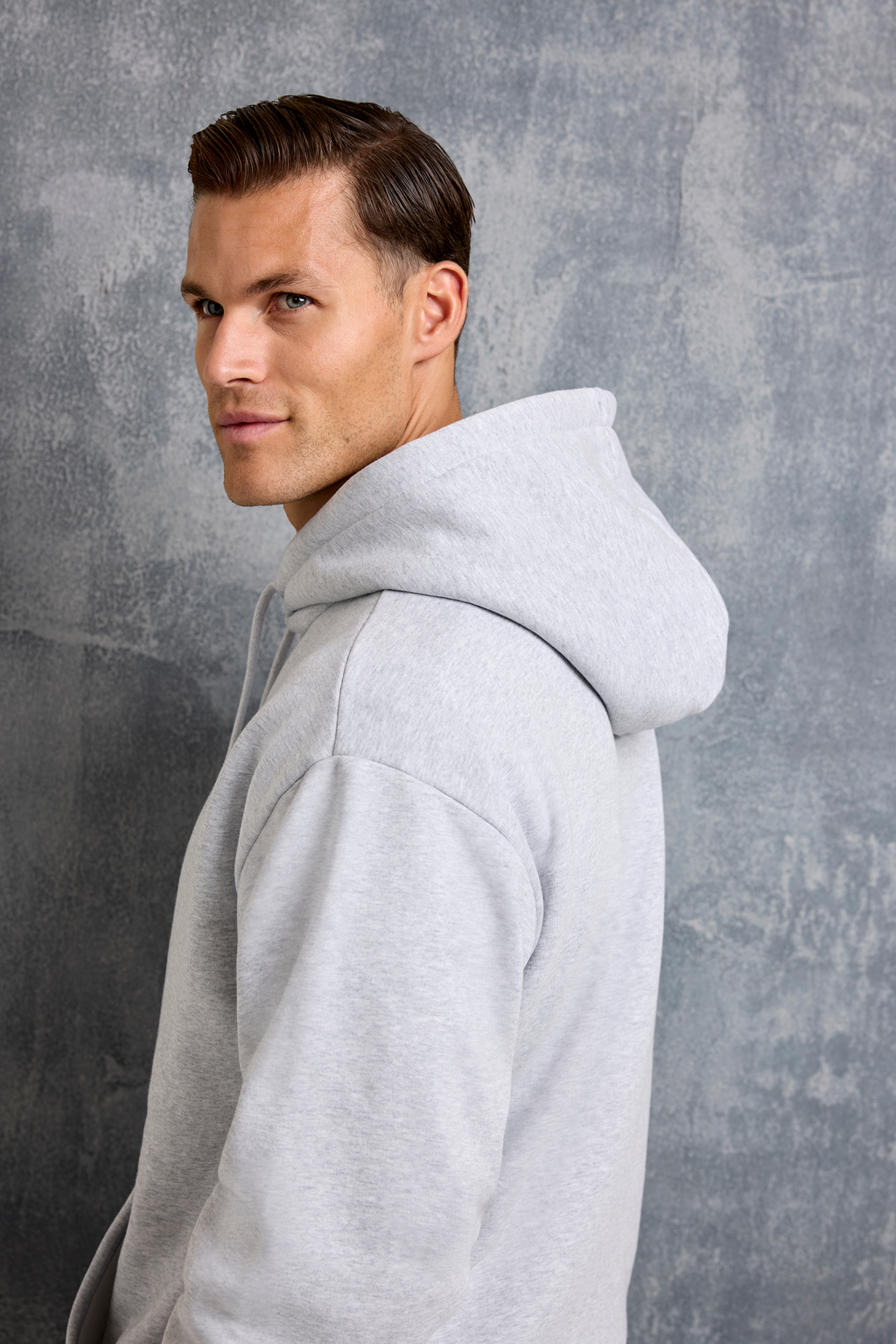 A HOODIE OVERSIZED MILAN