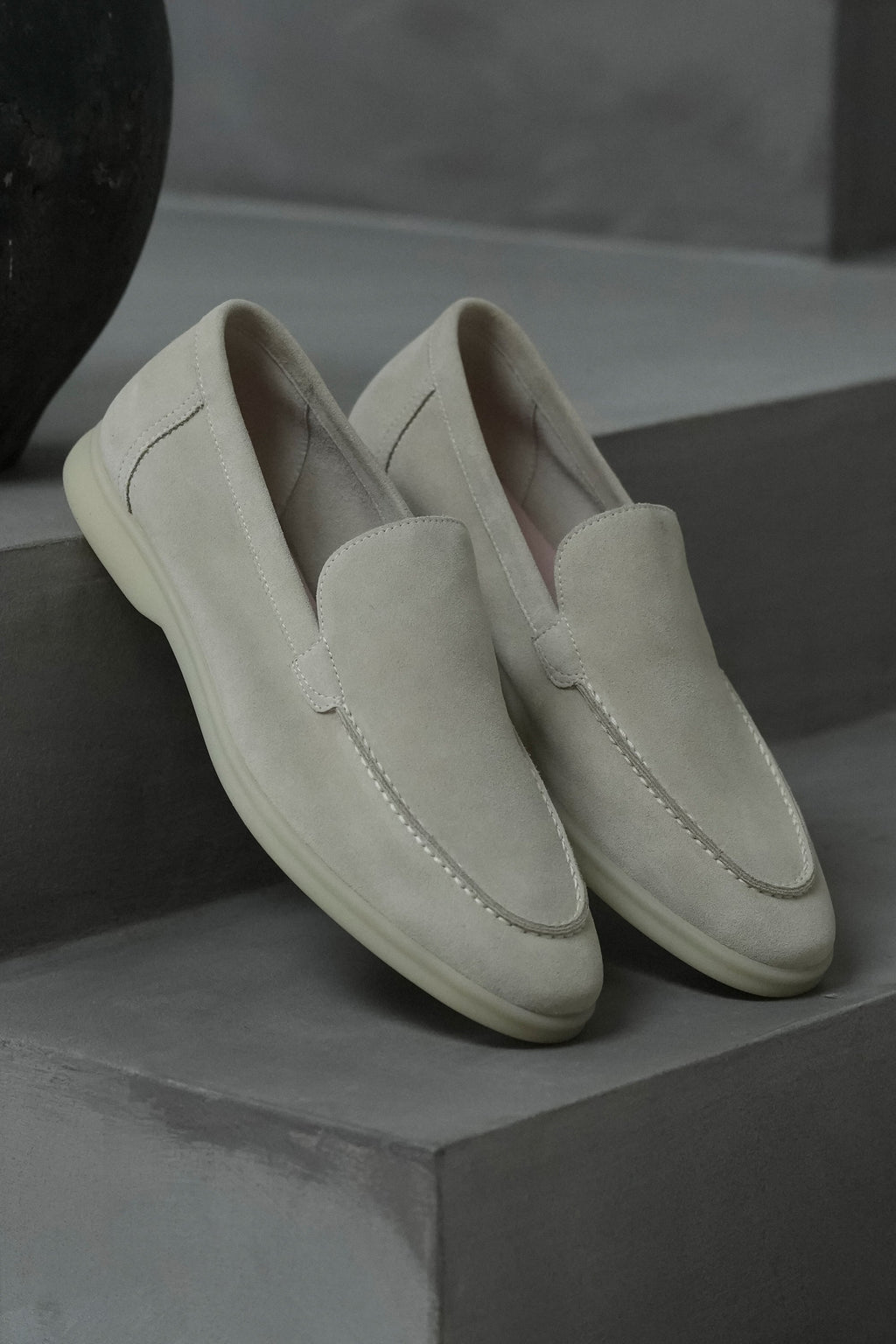 O LOAFER CLÁSSICO EM CAMURÇA